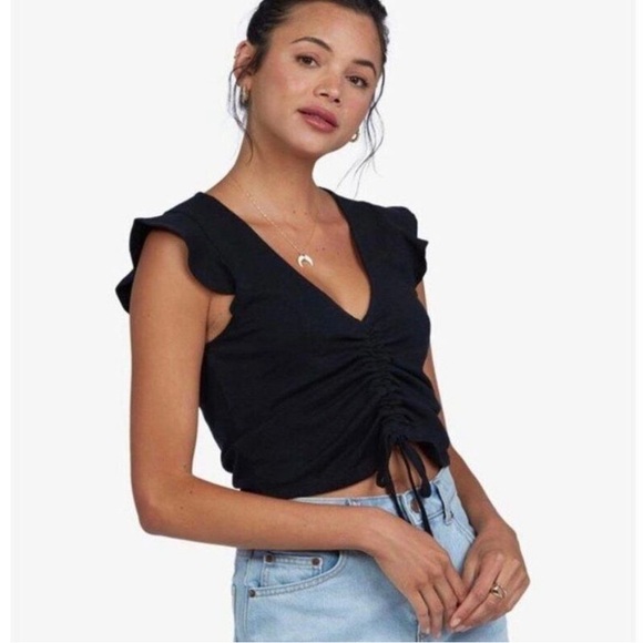 Zara Tops - Zara Flutter Sleeve Crop Top